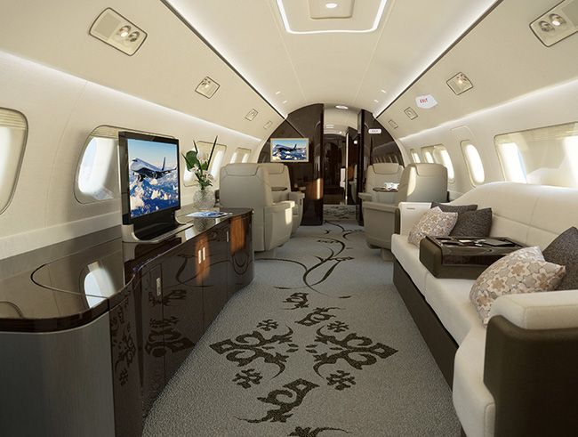 Foundation dishonest suit Așa arată interiorul unui avion privat de 53 de milioane de dolari